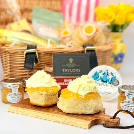 Lemon cream tea