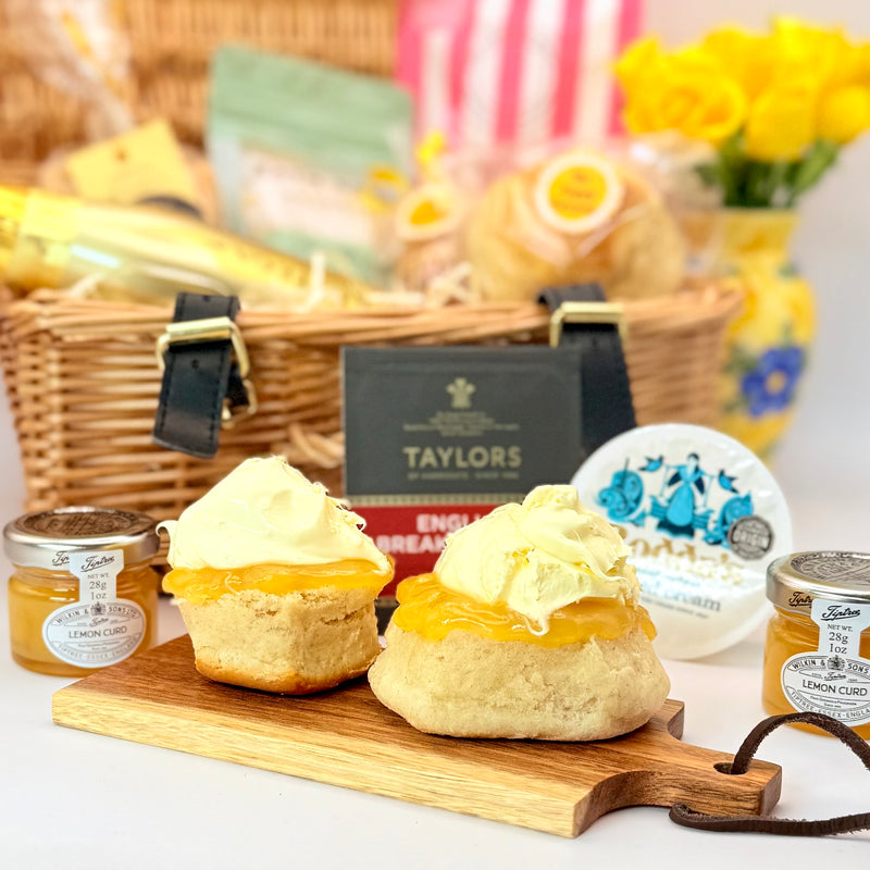 Lemon cream tea